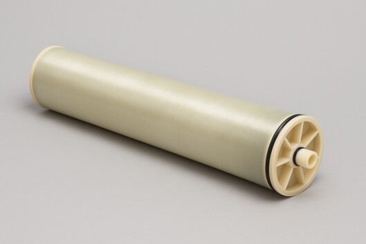 Reverse osmosis membrane element for water filtration systems